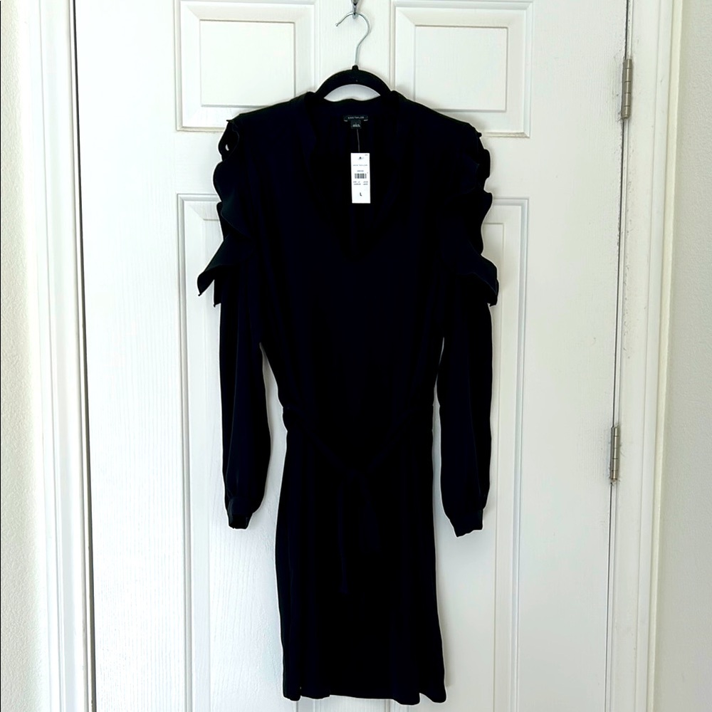 NWT Ann Taylor Ruffled Bare Shoulder Black Belted Dress. 🖤